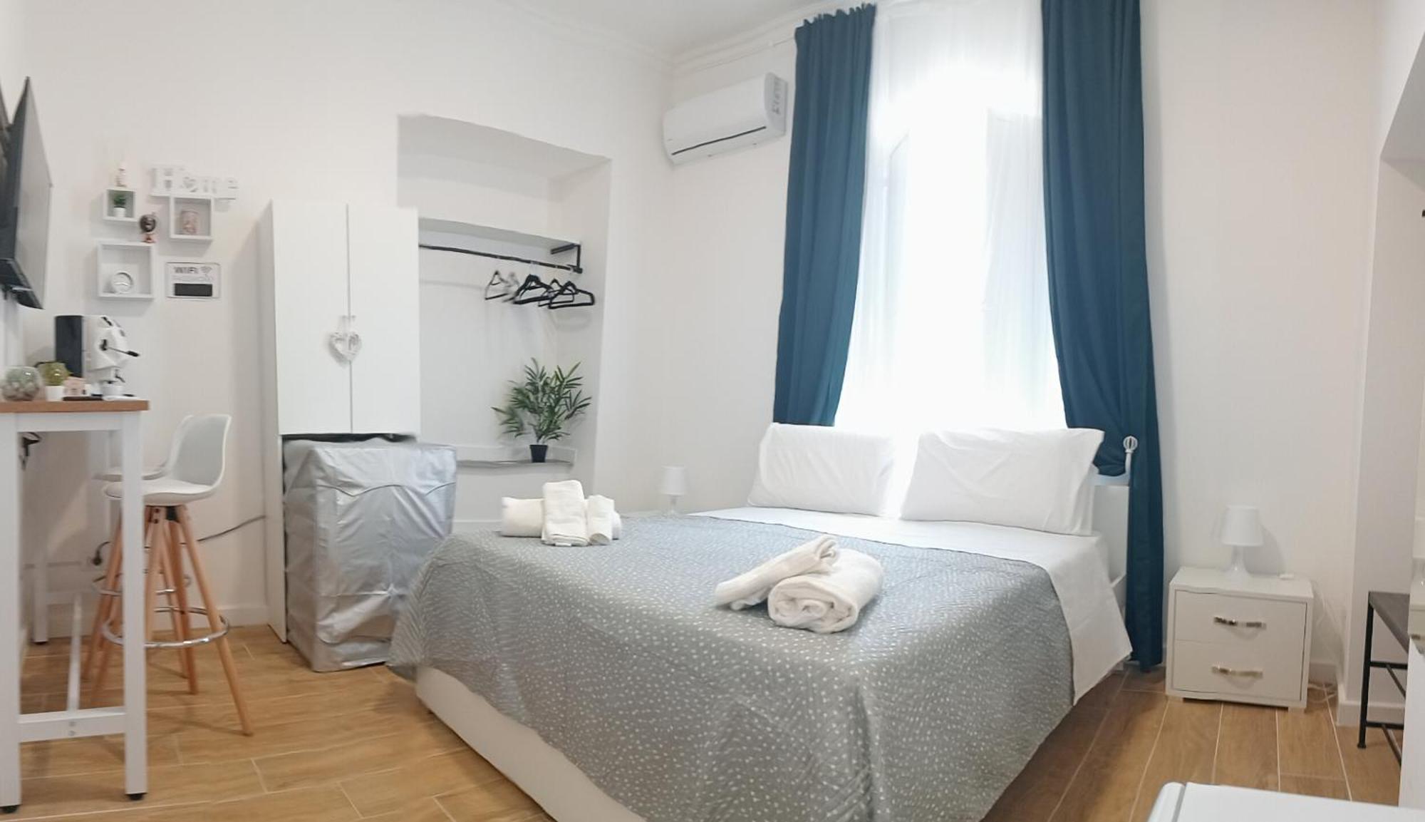 Fitta Camere Da Vito เนเปิลส์ ภายนอก รูปภาพ